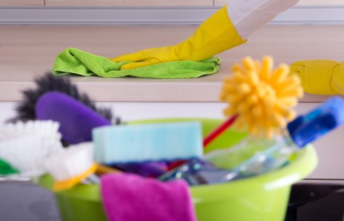 End of tenancy cleaning in Hammersmith kitchen and living space preparation